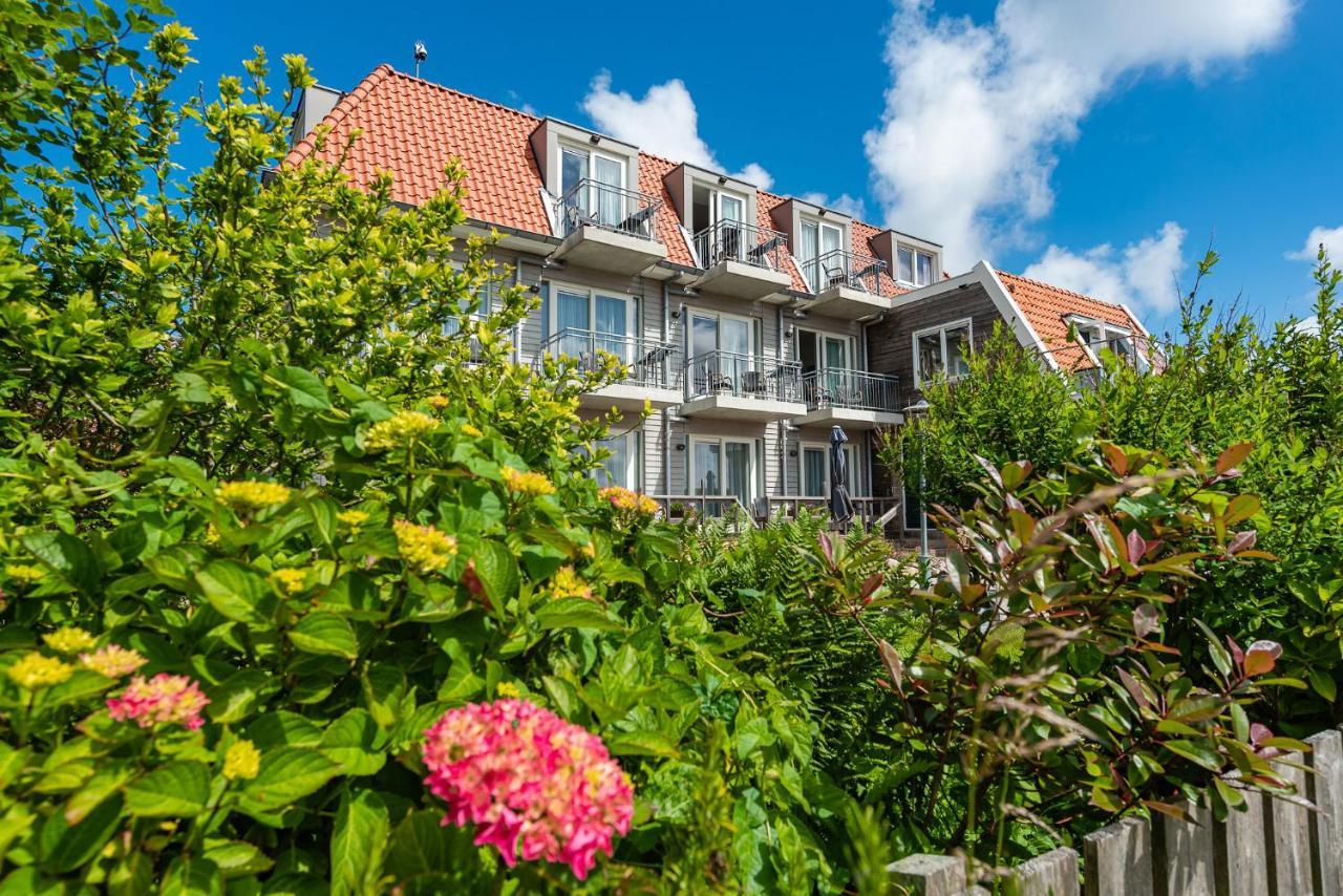 Hotelletje De Veerman Vlieland Exterior foto